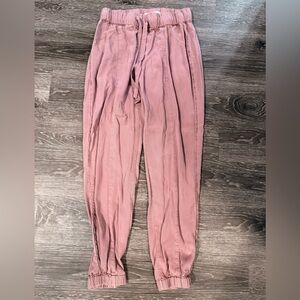 Women's Pink Ankle Pants